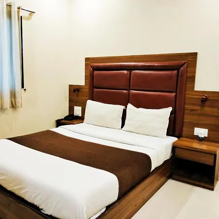 Hotel Avion Palace Near Exhibition Center 2*