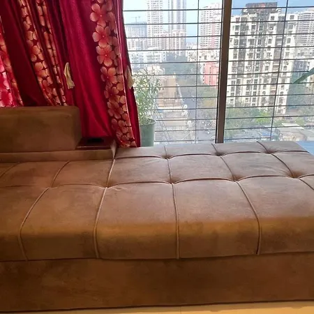 Private Master Bedroom Homestay