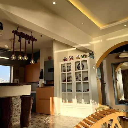 Top-floor Oceanfront Designer In Bandra Mumbai