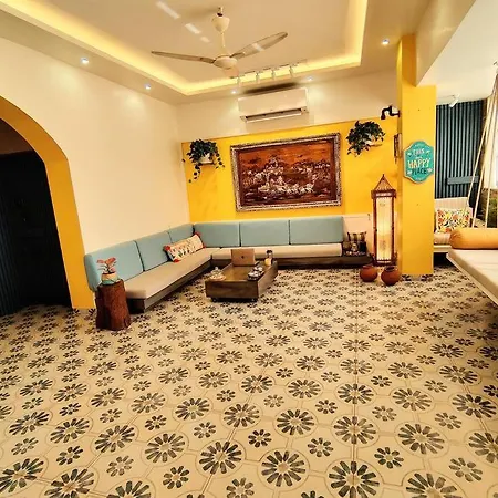 Top-floor Oceanfront Designer In Bandra *