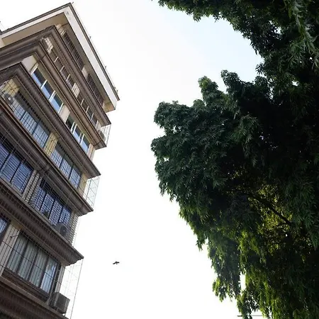 Top-floor Oceanfront Designer In Bandra Apartment *