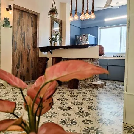 Top-floor Oceanfront Designer In Bandra *