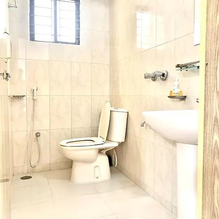 Apartment Shared Homestay Near Juhu Beach Mumbai