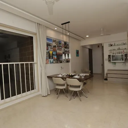 Artist House 3br By Flora Apartment