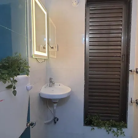 Osi Khar West