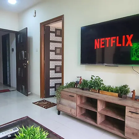Osi Khar West Apartment