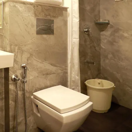 Hotel Lords, 3*