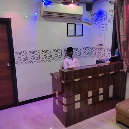 Guest house Madhu Palace Lodging