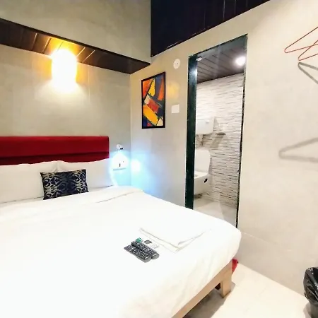 Eros - Near Airport T2 3* Mumbai