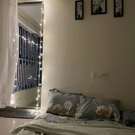 Cozy-affordable Flat For Women Only Apartment