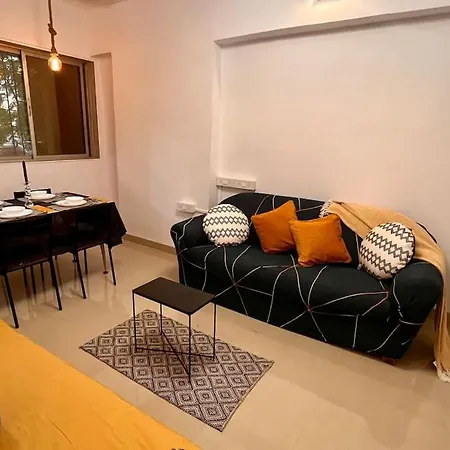 Apartment Near Juhu Beach *