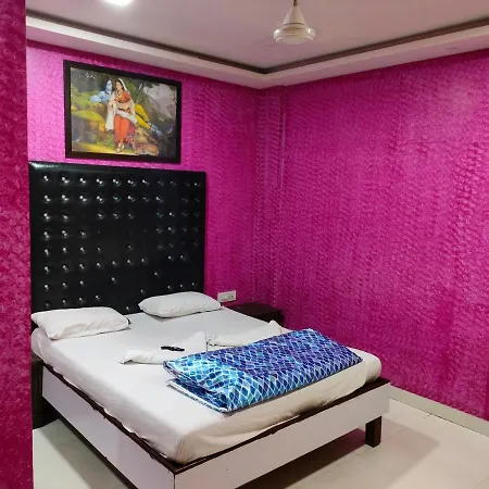 Love hotel Spring & *