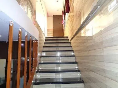 Guest house Skyway International Airport *