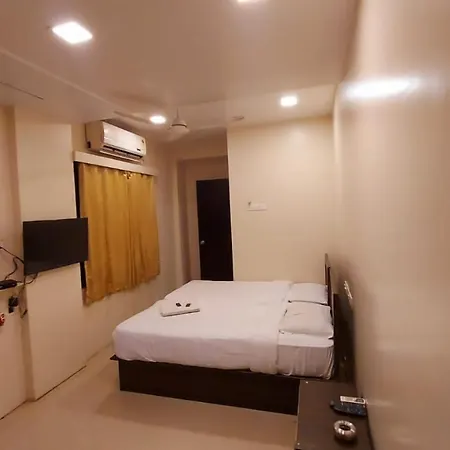 Hotel Rigga Kokilaben Dhirubhai Ambani Hospital Mumbai