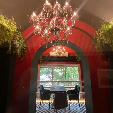 Gulf Mumbai- The Boutique Colaba 4*