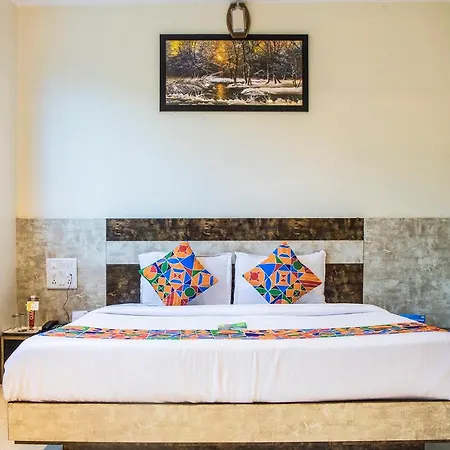 Hotel Fabhotel Embassy Grand 3*