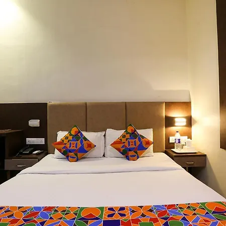 Via West - Nr International Airport 3* Mumbai