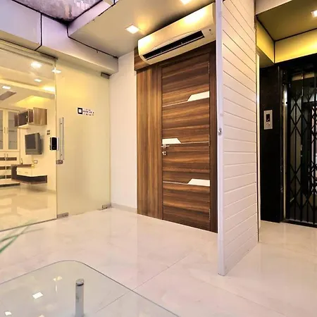Villa Posh - 4 Bedroom W Chef/wifi Upto 13 People *