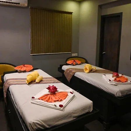 The Shalimar Hotel, Kemps Corner Hotel