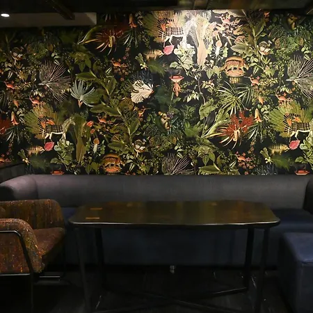 The Shalimar Hotel, Kemps Corner Hotel 4*