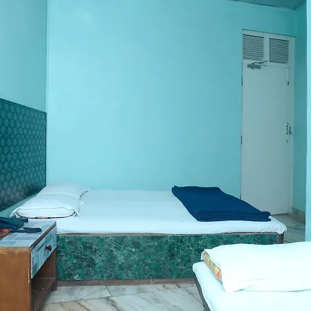 Srk Hotel- Grant Road 2*