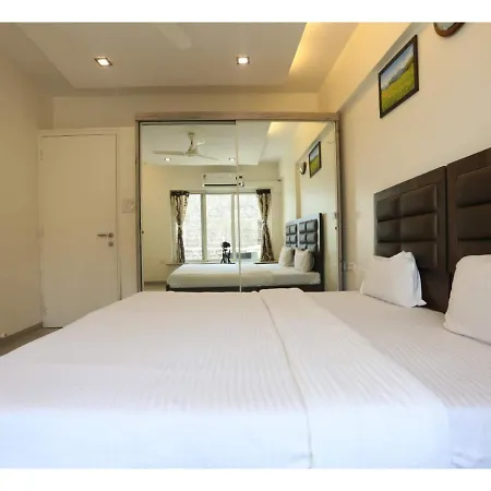 Grand Rosso Apartment *