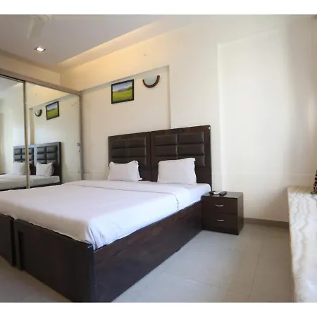 Apartment Grand Rosso Mumbai