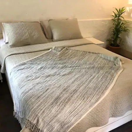 Apartment Cozy Studio Couple Friendly Near Juhu Beach Mumbai