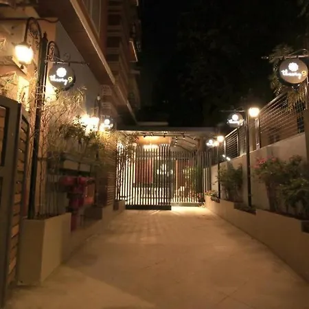 Apartment Premium Service Bandra