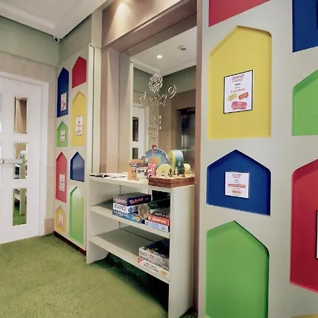 Premium Service Bandra Apartment Mumbai
