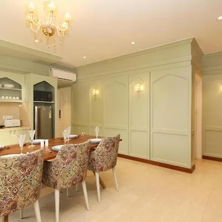 Apartment Premium Service Bandra