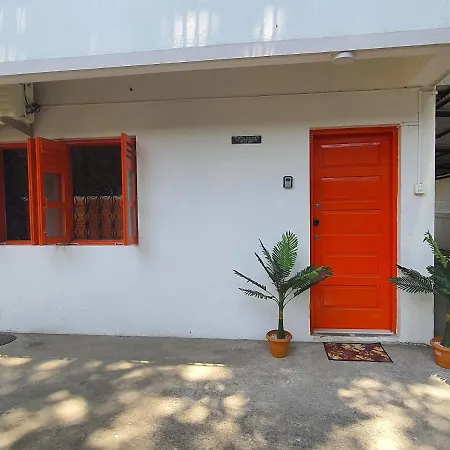 Apartment Osi Khar West