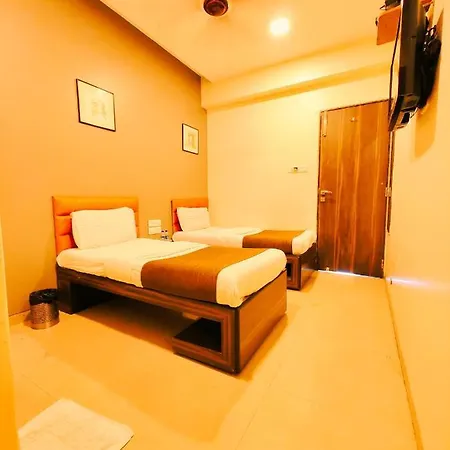 Amfahh - Andheri West Railway Station Hotel 3*