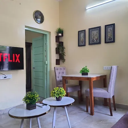 Osi Khar West Apartment *