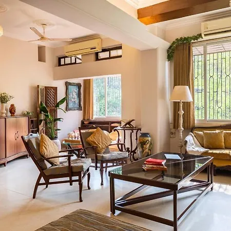 Pacific Boudoir With Sea Breeze Near Carter Road Apartment