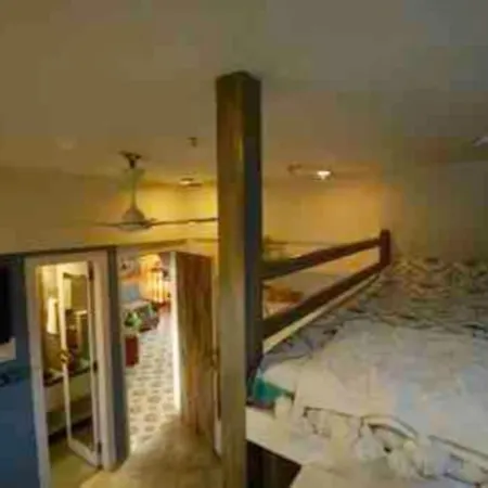 Apartment Top-floor Oceanfront Designer In Bandra *