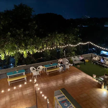 Locomo Og - Work Eat Hostel Mumbai