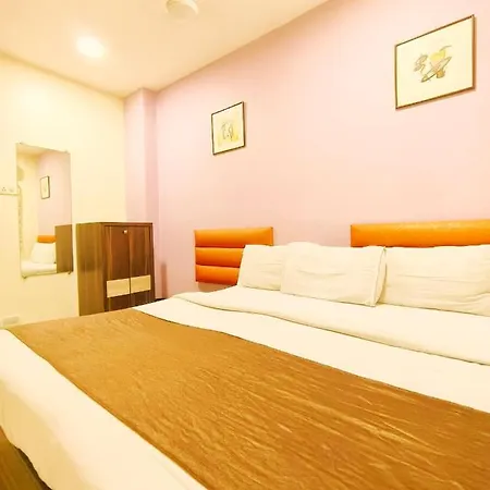 Amfahh - Andheri West Railway Station Hotel