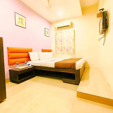 Amfahh - Andheri West Railway Station Hotel 3*