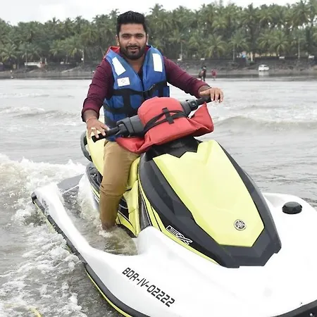 Anchors Away 2 Bhk Gorai Holiday home *