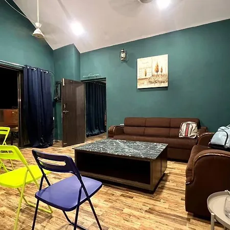 4 Star Lavish Villa Mumbai