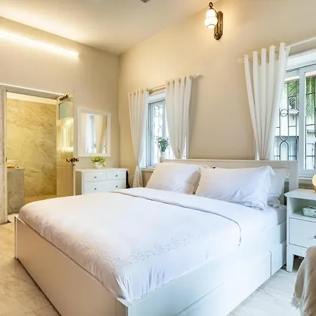 Homestay Ivory Seaside Near Carter Road, Bandra West, Mumbai
