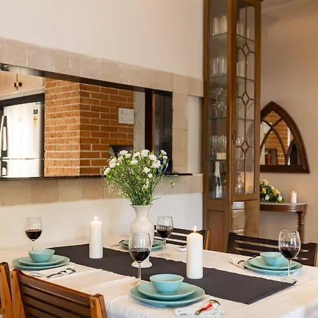 Homestay Ivory Seaside Near Carter Road, Bandra West, *