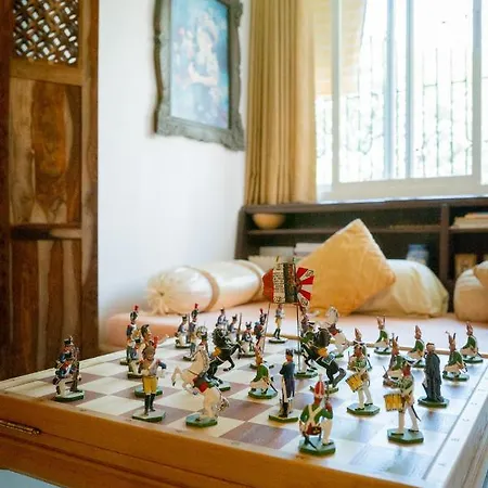 Homestay Ivory Seaside Near Carter Road, Bandra West, Mumbai