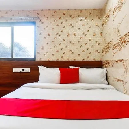 Hotel T-Junction Bkc Residency