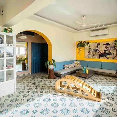 Apartment Top-floor Oceanfront Designer In Bandra Mumbai