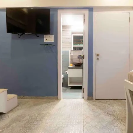 Top-floor Oceanfront Designer In Bandra Apartment