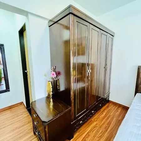 La France 4bhk Service Apartment Mumbai