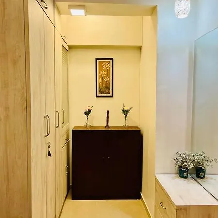 Apartment La France 4bhk Service Mumbai