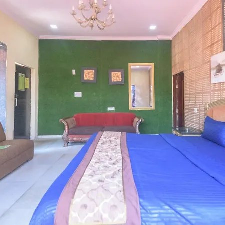4 Star Regal Mumbai